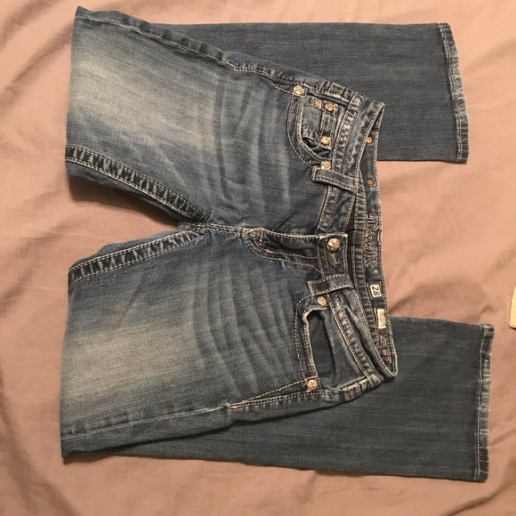 Size 28 miss me jeans - Picture 2 of 2